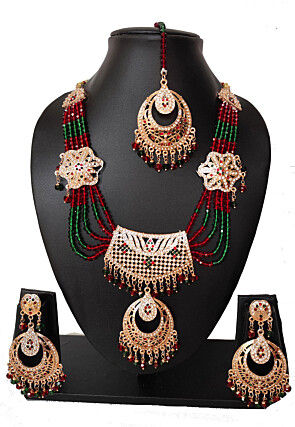 Stone Studded Necklace Set