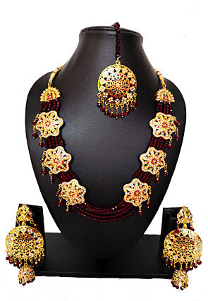 Stone Studded Necklace Set
