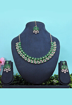 Stone Studded Necklace Set