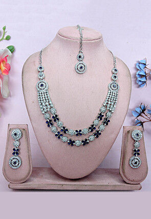 Stone Studded Necklace Set