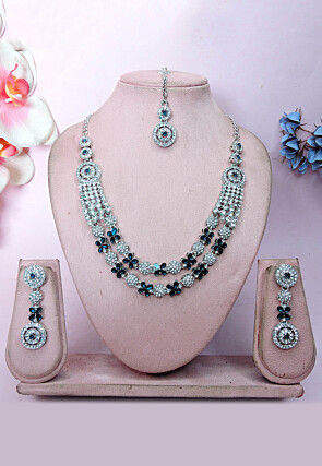Stone Studded Necklace Set