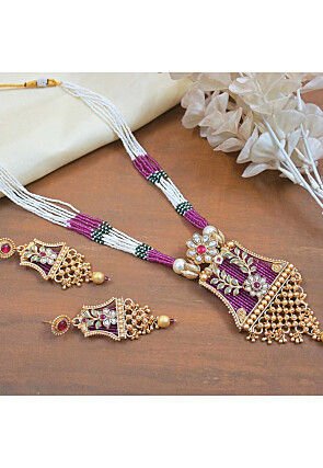 Stone Studded Necklace Set