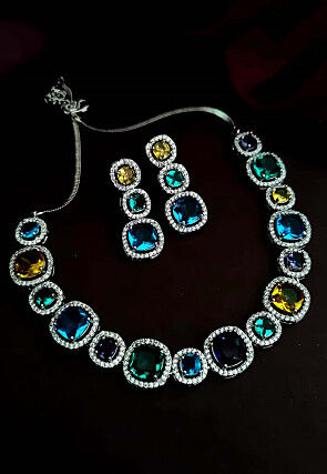 Stone Studded Necklace Set