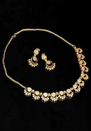 Stone Studded Necklace Set