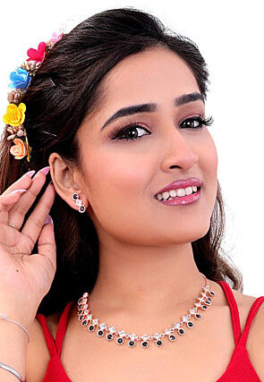 Stone Studded Necklace Set