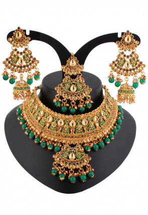 Stone Studded Necklace Set