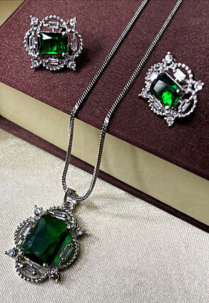 Stone Studded Pendant Set