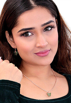 Stone Studded Pendant Set