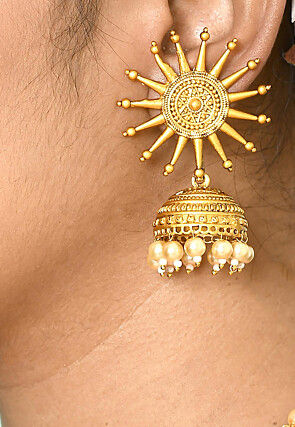 Stone Studded Temple Necklace Set