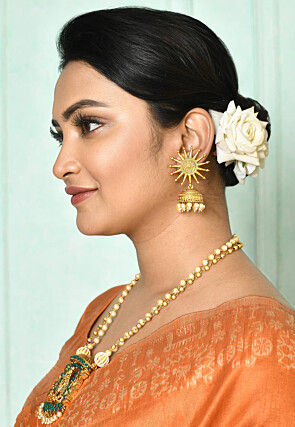 Stone Studded Temple Necklace Set