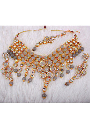 Stones Studded Choker Necklace Set