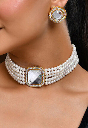 Stones Studded Choker Necklace Set