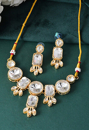 Stones Studded Choker Necklace Set