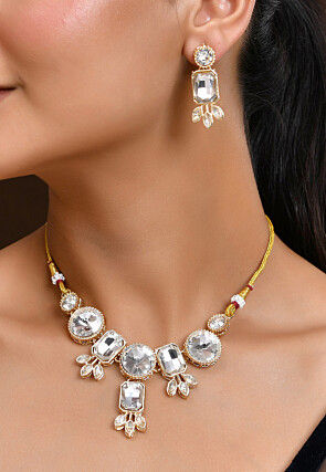 Stones Studded Choker Necklace Set