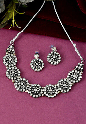 Stones Studded Choker Necklace Set