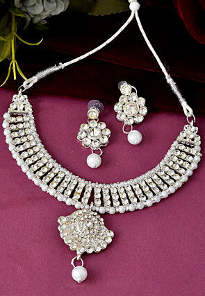 Stones Studded Choker Necklace Set