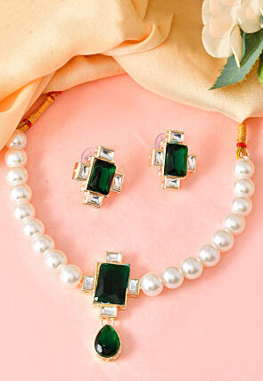 Stones Studded Choker Necklace Set