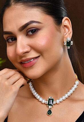 Stones Studded Choker Necklace Set