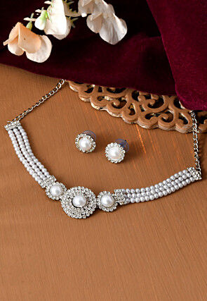 Stones Studded Choker Necklace Set