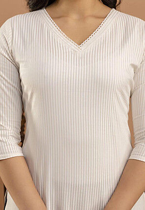 Stripe Printed Viscose Rayon Straight Kurta in Off White