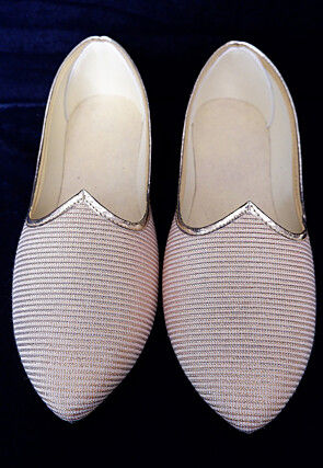 Textured Art Silk Men Mojari in Light Beige