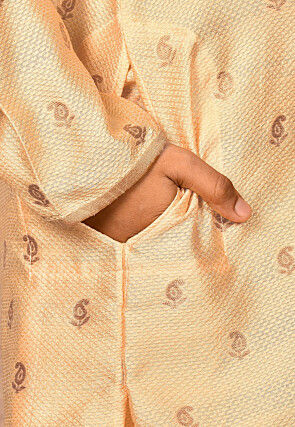 Woven Art Silk Jacquard Kurta Set in Peach