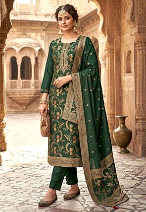green pakistani dresses Rangreza Green Pakistani Wedding dresses design