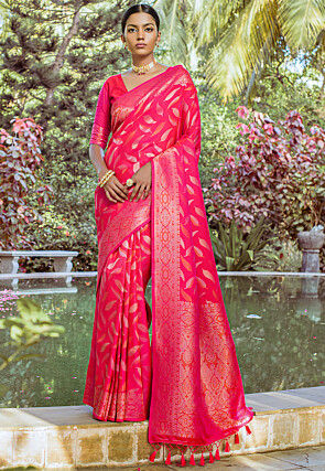 Woven Art Silk Saree in Fuchsia