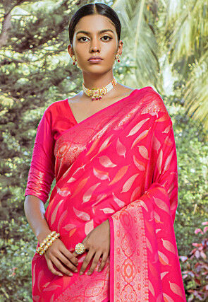 Woven Art Silk Saree in Fuchsia