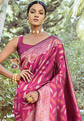 Woven Art Silk Saree in Magenta