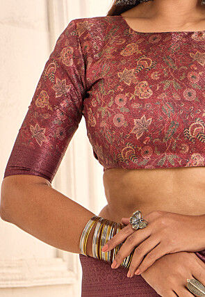 Woven Art Silk Saree in Maroon