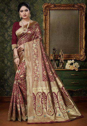 Woven Art Silk Saree in Maroon