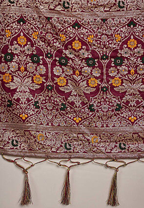 Woven Art Silk Saree in Maroon