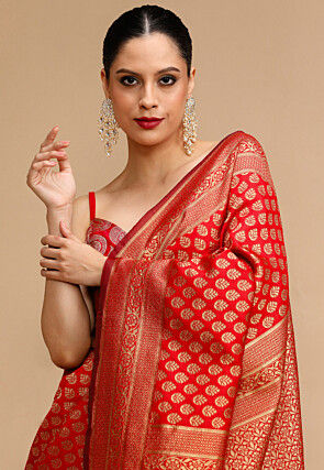 Woven Art Silk Saree in Red