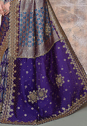 Woven Art Silk Scalloped Saree in Purple