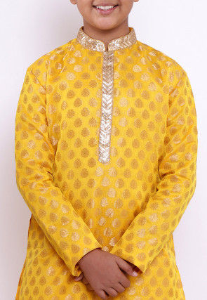 Woven Chanderi Silk Jacquard Kurta Set in Yellow