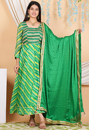 Woven Crepe Jacquard Dupatta in Green
