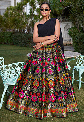 Woven Georgette Crop Top Set in Black