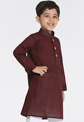 Woven Pure Cotton Kurta in Maroon