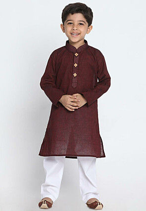 Woven Pure Cotton Kurta in Maroon