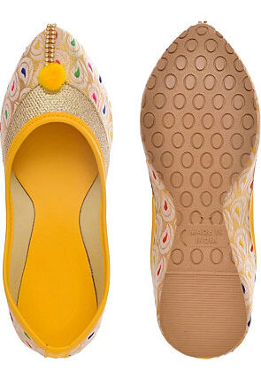 Woven Synthetic Jacquard Women Jutti in Beige