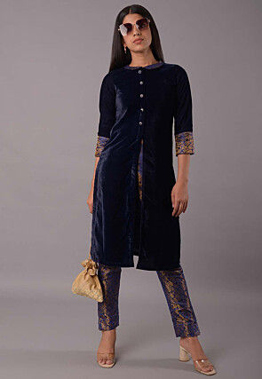 Woven Velvet Front Slit Kurta Set in Navy Blue