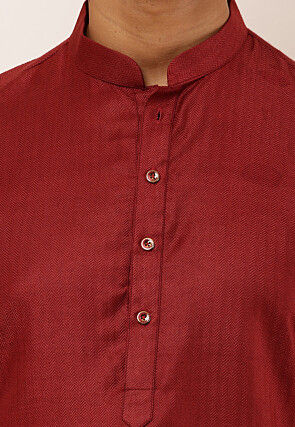 Woven Viscose Rayon Kurta in Maroon