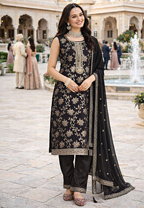 Page 5 | Pakistani Suits: Buy Designer Pakistani Dresses For Women Online