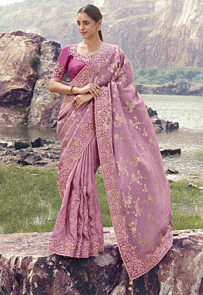 Woven Viscose Silk Scalloped Saree in Pink