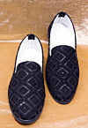 Embroidered Georgette Mojari in Black
